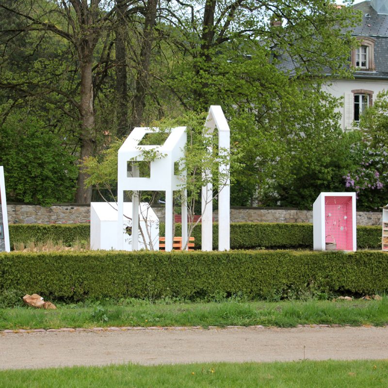 Si doux – Follow the white rabbit — Festival des jardins métissés, Wesserling